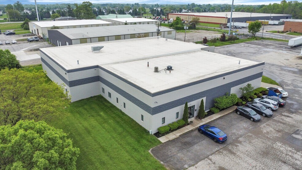2495 Creekway Dr, Columbus, OH for lease - Building Photo - Image 1 of 6