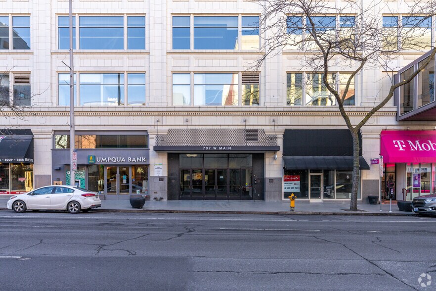 707 W Main Ave, Spokane, WA à louer - Photo du bâtiment - Image 2 de 21