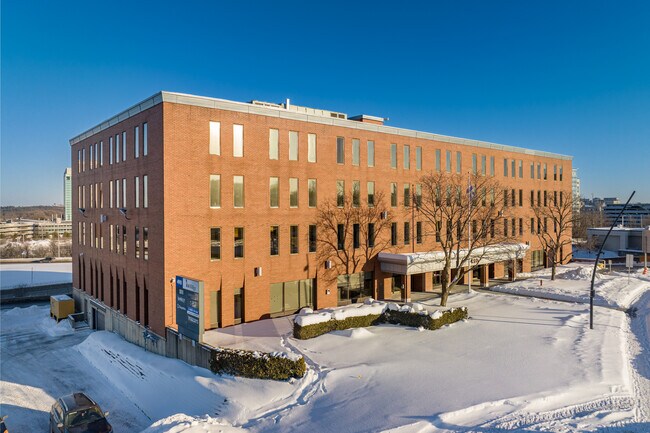 Plus de détails pour 490 Boul Saint-Joseph, Gatineau, QC - Bureau à louer