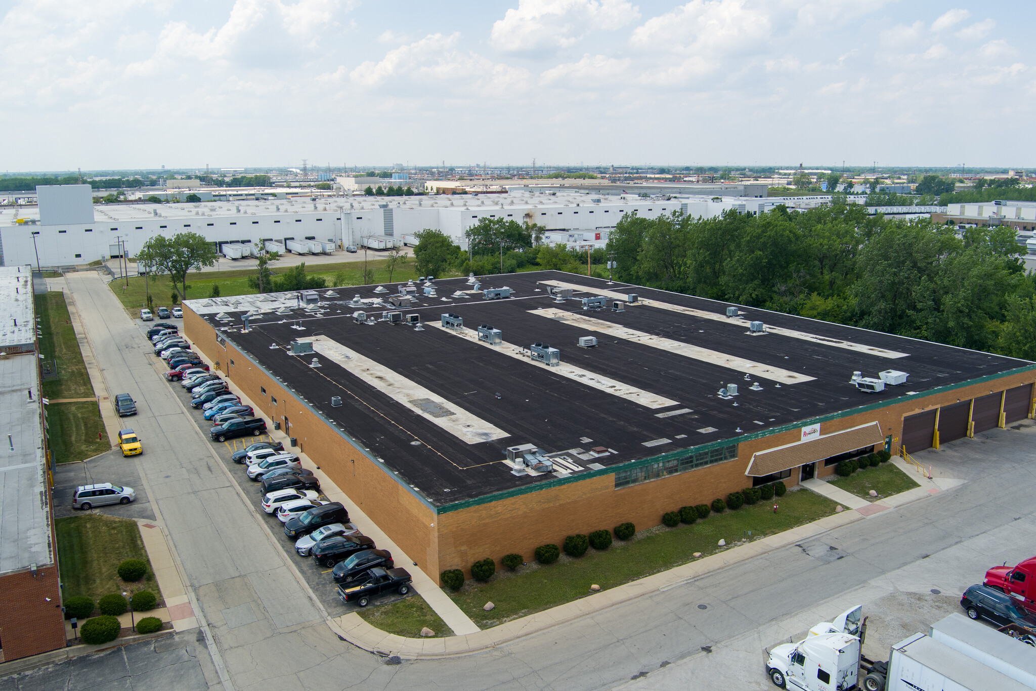 7424 S Lockwood Ave, Bedford Park, IL for sale Building Photo- Image 1 of 16