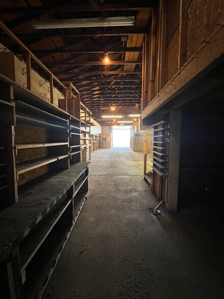 1610 Greensburg Pike, North Versailles, PA à louer - Photo du bâtiment - Image 3 de 9