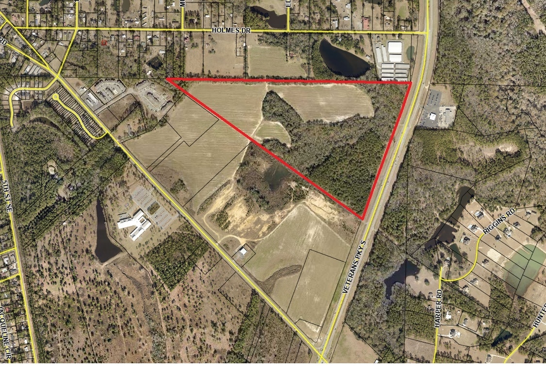 S Veterans Parkway, Moultrie, GA for sale Aerial- Image 1 of 5