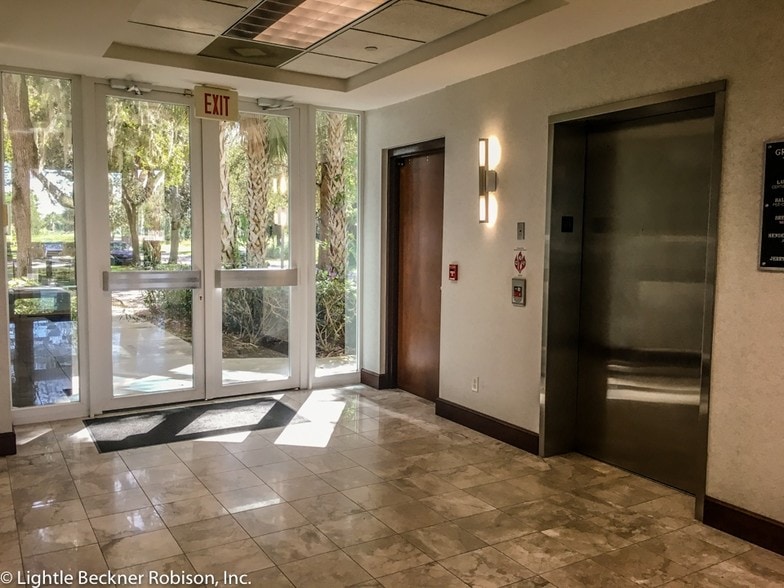 1735 W Hibiscus Blvd, Melbourne, FL for lease - Interior Photo - Image 3 of 91
