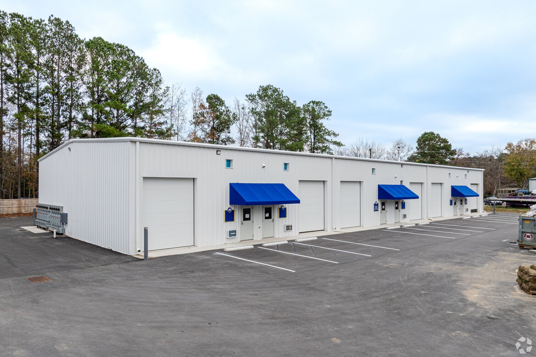 317 Pendarvis Ln, Summerville, SC for lease Primary Photo- Image 1 of 7