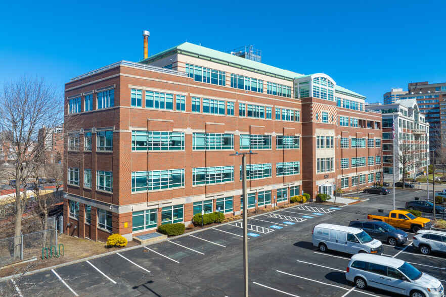 620 Memorial Dr, Cambridge, MA for lease - Building Photo - Image 2 of 4