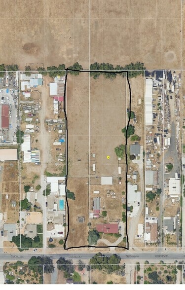18296 Hawthorne Ave, Bloomington, CA for sale - Primary Photo - Image 1 of 1