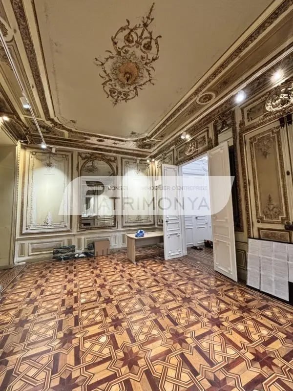 Office in Marseille for lease Interior Photo- Image 1 of 5