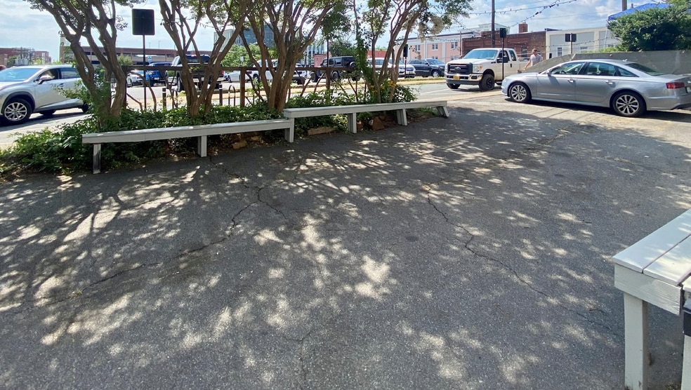 200 W Water St, Charlottesville, VA for lease - Building Photo - Image 2 of 5