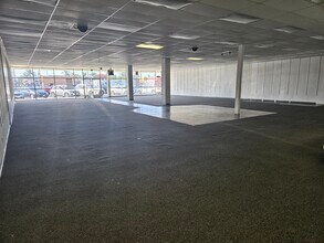 3880-3930 W Rosecrans Ave, Hawthorne, CA à louer Photo du bâtiment- Image 2 de 2