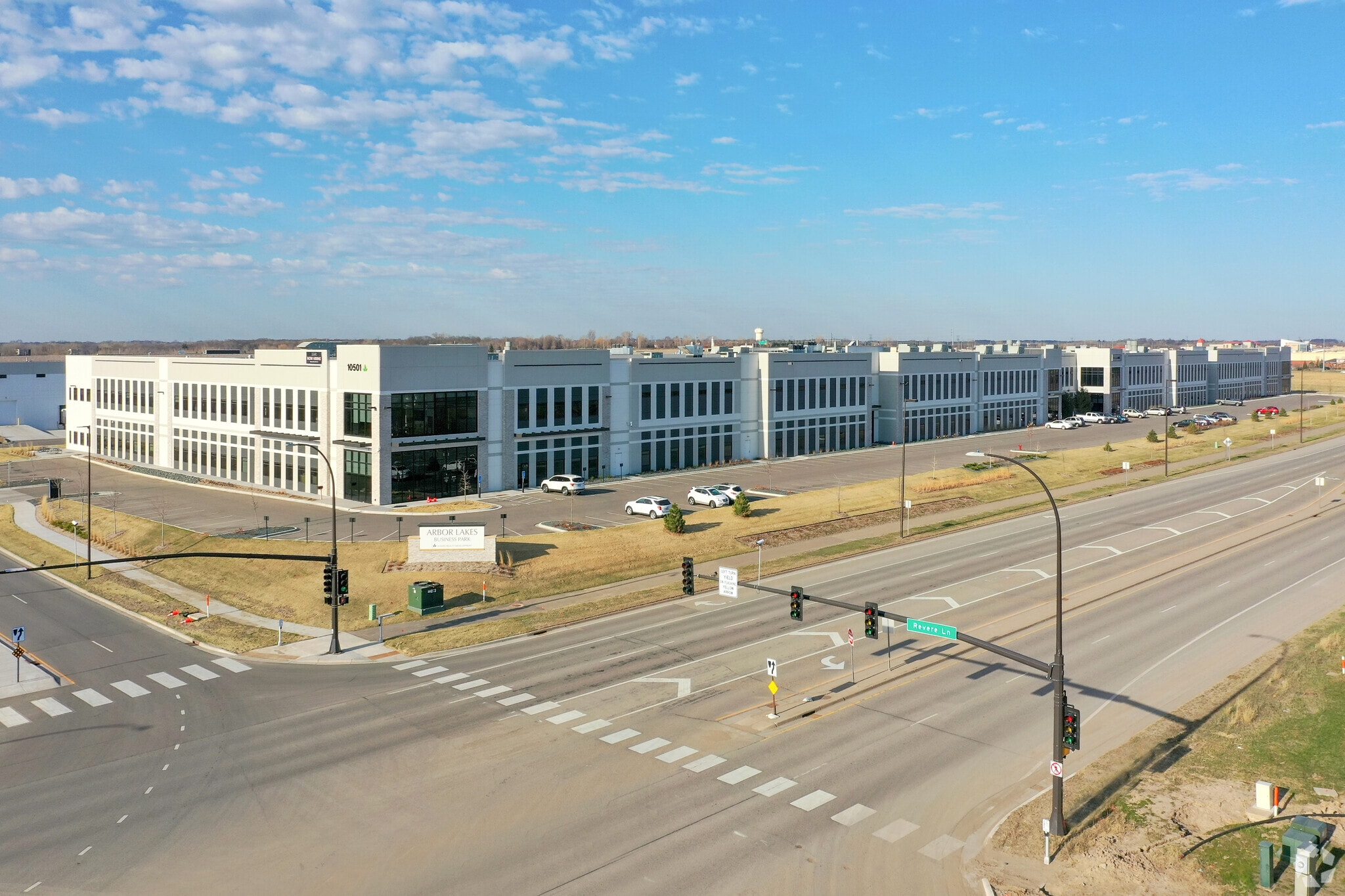 10501 Elm Creek Blvd N, Maple Grove, MN for lease Primary Photo- Image 1 of 3
