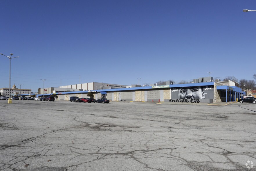 1240 E Meyer Blvd, Kansas City, MO à louer - Photo du bâtiment - Image 2 de 12