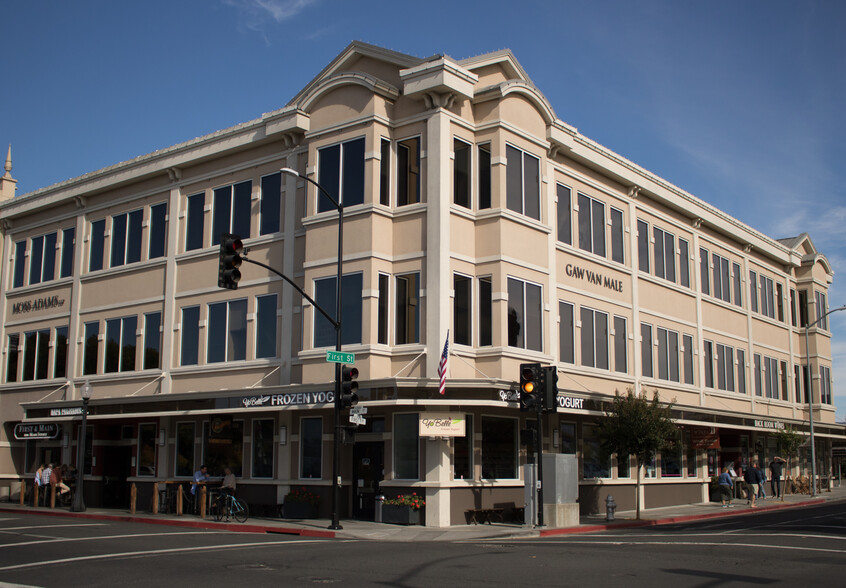 1000 Main St, Napa, CA à louer - Photo du bâtiment - Image 1 de 5