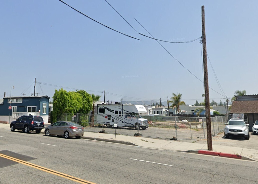 19534 E Cypress St, Covina, CA à vendre Photo du bâtiment- Image 1 de 3