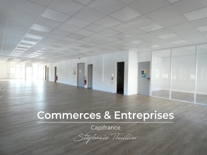 Office in Vitrolles for lease Building Photo- Image 1 of 9