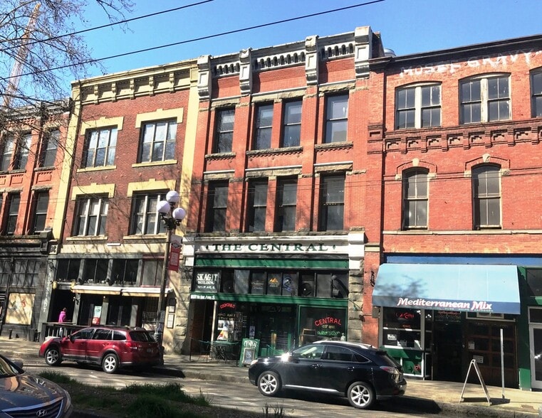 207 1st Ave S, Seattle, WA à louer - Photo du bâtiment - Image 1 de 5