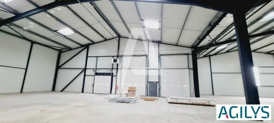 Flex in Limeil-Brévannes for lease - Interior Photo - Image 1 of 7