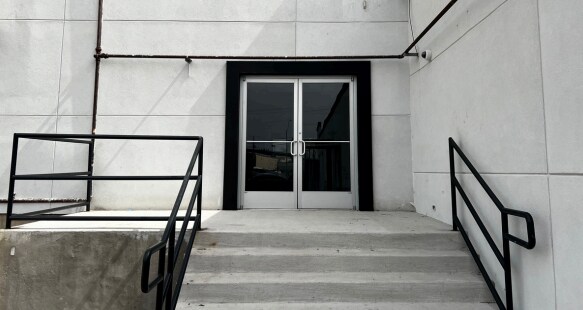 11616 Harry Hines Blvd, Dallas, TX à louer Photo principale- Image 1 de 12