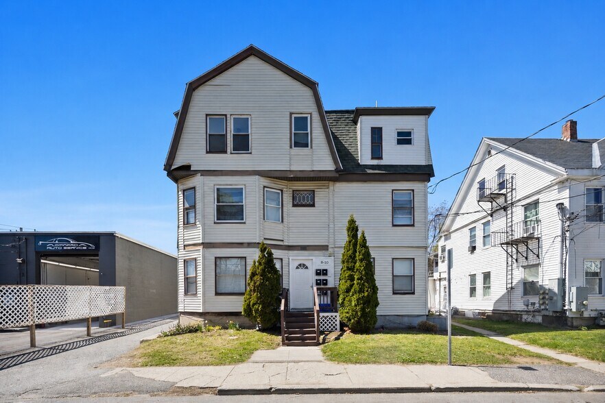 8-10 Richardson Cir, Framingham, MA for sale - Primary Photo - Image 1 of 1