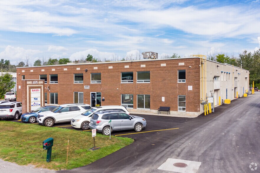 2575-2591 Del Zotto Ave, Ottawa, ON à louer - Photo principale - Image 1 de 5