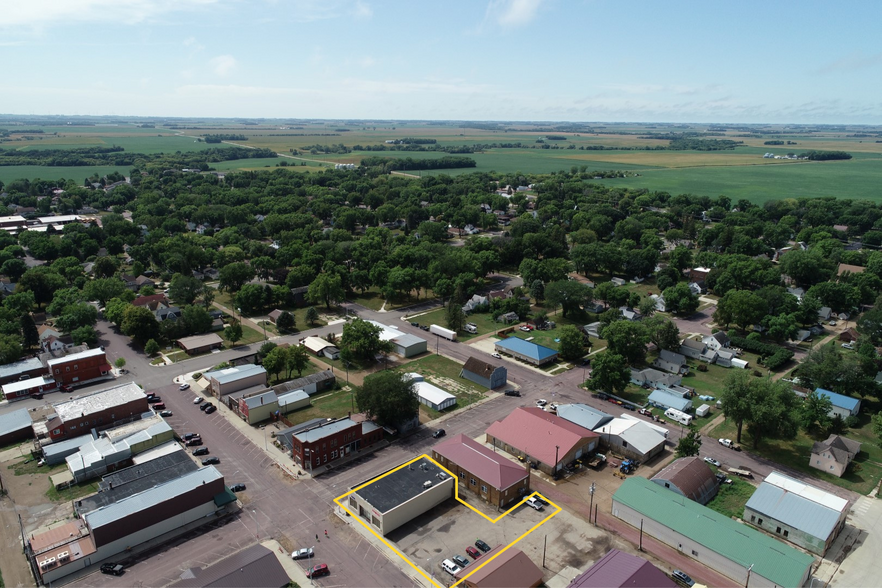 120 S Main St, Lamberton, MN for sale - Building Photo - Image 1 of 1