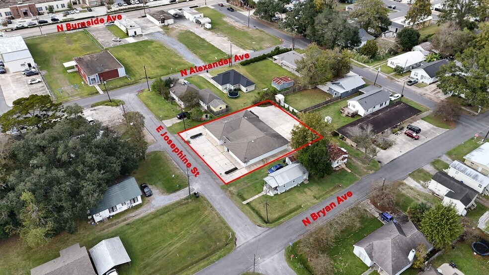 218 E Josephine St, Gonzales, LA for sale - Building Photo - Image 2 of 7