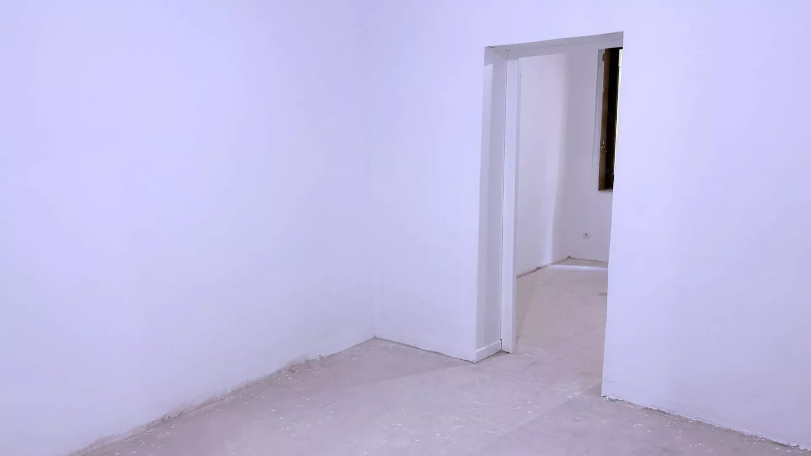 Madrid, MAD 28012 - Unit pt iz - - Interior Photo - Image 1 of 3
