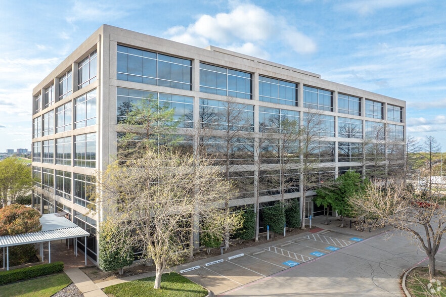 2250 W John Carpenter Fwy, Irving, TX for lease - Building Photo - Image 2 of 5