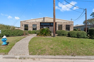 24950 Spring Ridge Dr, Spring, TX à louer Photo du bâtiment- Image 2 de 28