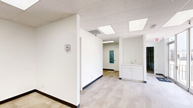 3404-3556 Yale St, Houston, TX for lease Matterport 3D Scan- Image 1 of 10