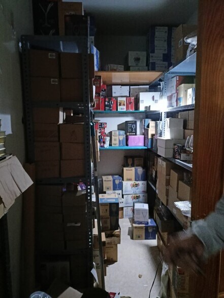 Commerce de détail dans Cáceres, Cáceres à louer - Photo du bâtiment - Image 3 de 5