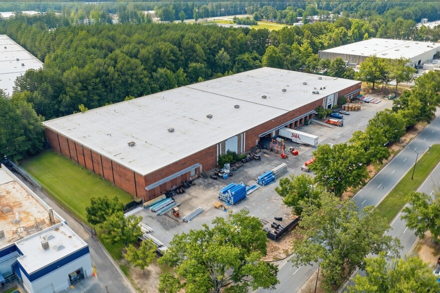 6040 Lagrange Blvd SW, Atlanta, GA for lease - Building Photo - Image 2 of 6