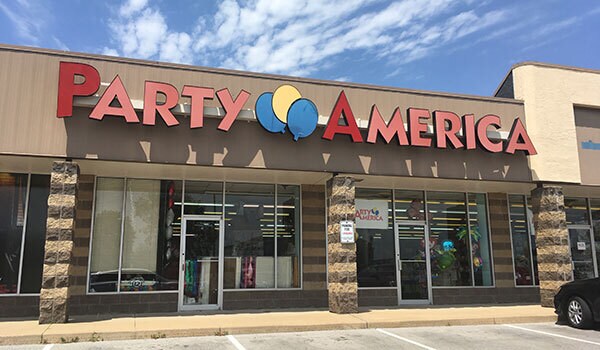 2329 S Iowa St, Lawrence, KS à louer - Photo du bâtiment - Image 2 de 6