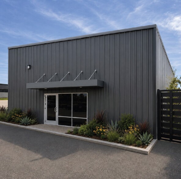 3315 Buck Owens Blvd, Bakersfield, CA for lease - Building Photo - Image 2 of 5