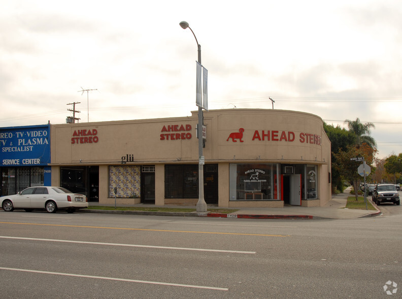 7422 Beverly Blvd, Los Angeles, CA for sale - Primary Photo - Image 1 of 1