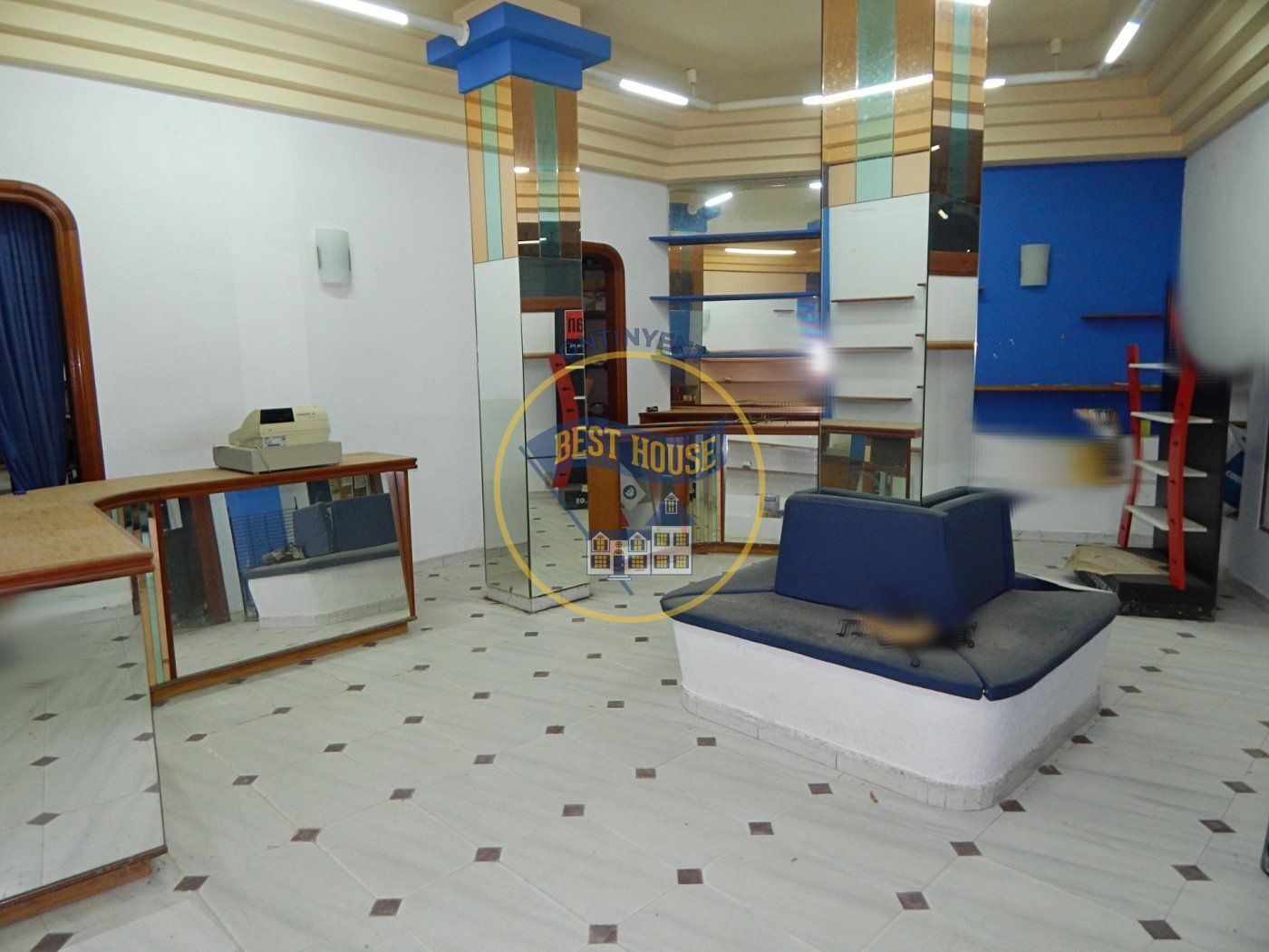 Retail in Ontinyent for sale Building Photo- Image 1 of 15