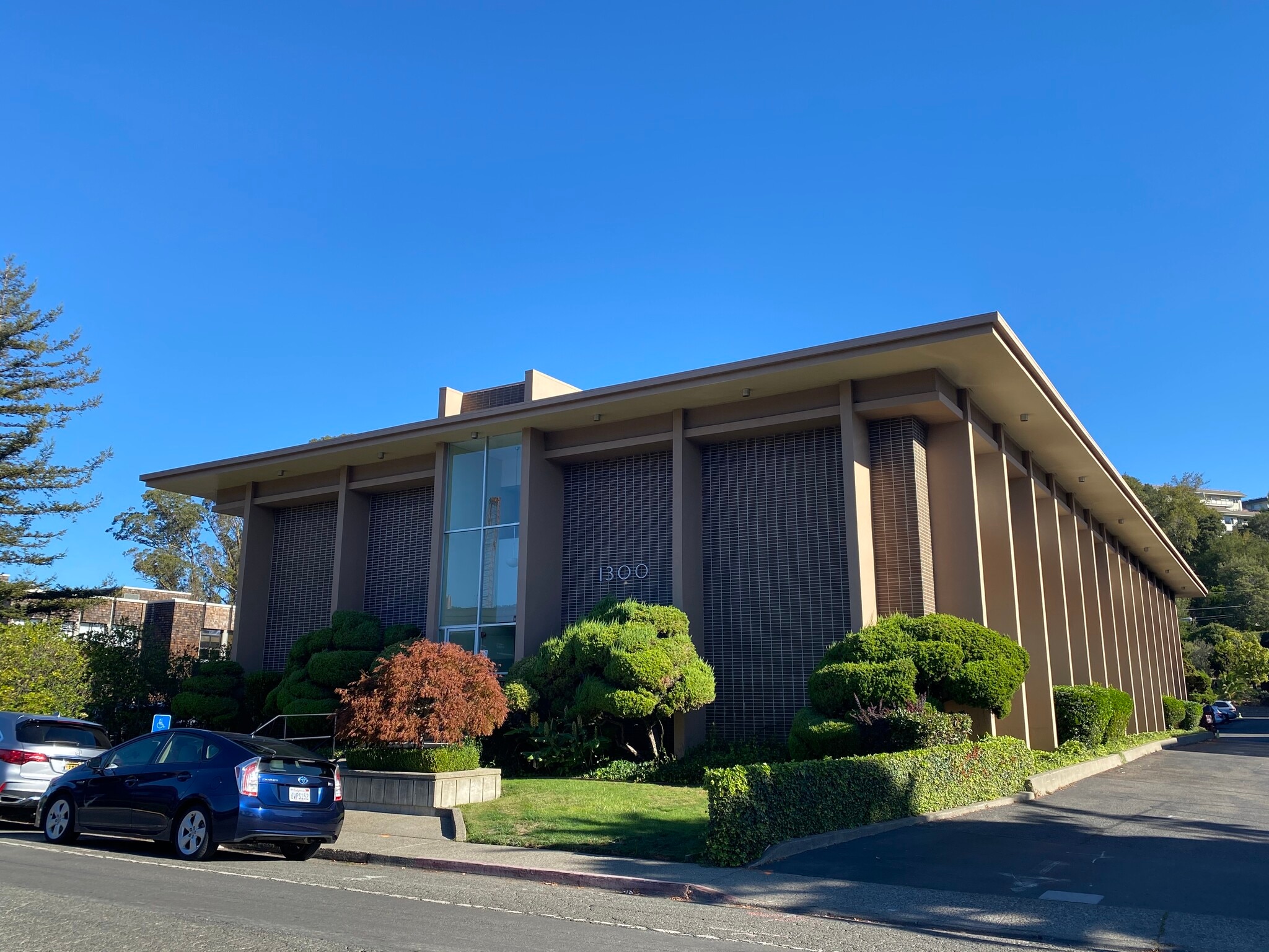 1300 S Eliseo Dr, Greenbrae, CA for lease Building Photo- Image 1 of 4