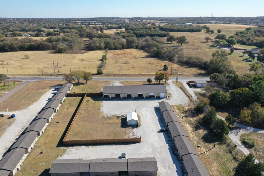 615 FM 371, Gainesville, TX à louer - Photo du bâtiment - Image 3 de 41