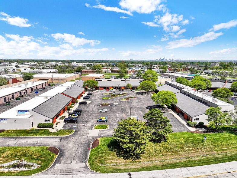 Directors Row Business Park portfolio of 8 properties for sale on LoopNet.ca - Building Photo - Image 1 of 12