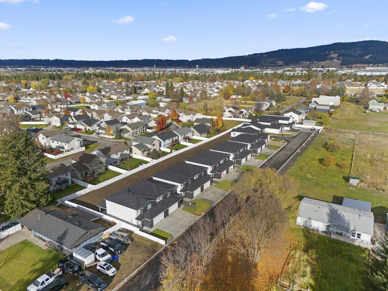 3 Brand New Spokane Valley Duplexes portfolio of 3 properties for sale on LoopNet.ca - Building Photo - Image 1 of 47