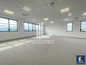 Bureau dans Vitrolles à louer Photo intérieure- Image 2 de 4