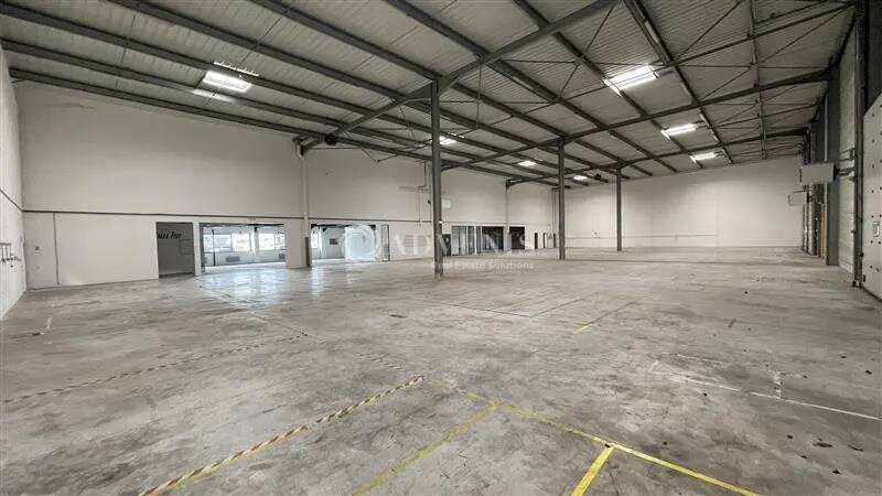 Flex in Moissy-Cramayel for lease - Building Photo - Image 2 of 12