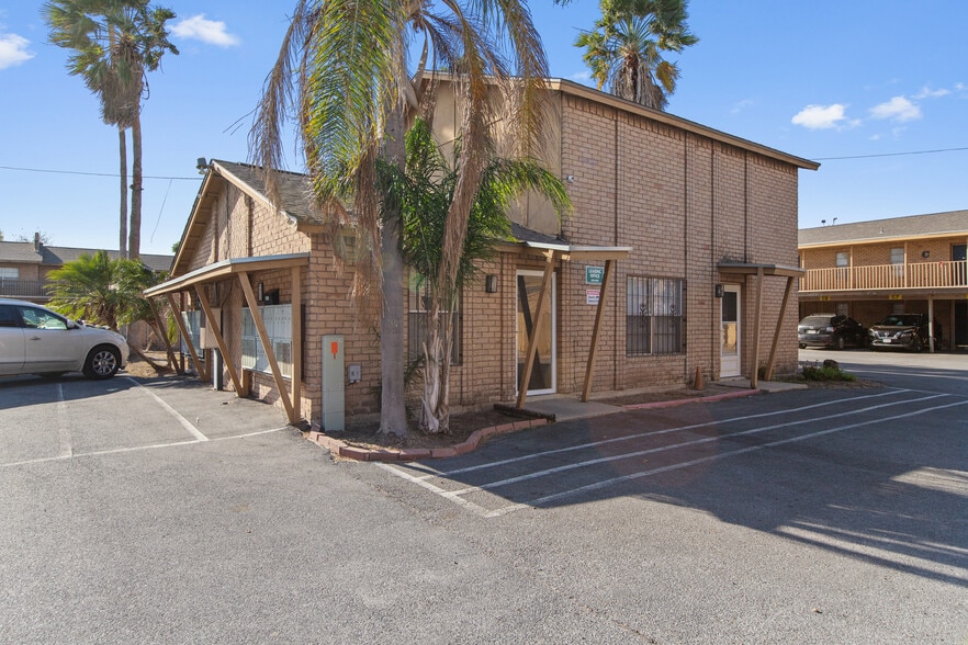 1500 Sam Houston, Harlingen, TX for sale - Building Photo - Image 2 of 15