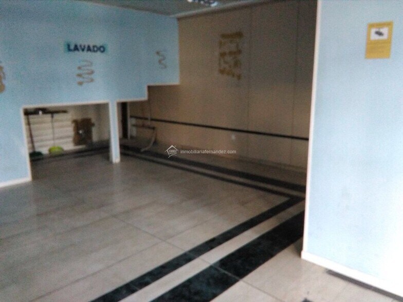 Commerce de détail dans Cáceres, Cáceres à louer - Photo du bâtiment - Image 2 de 8