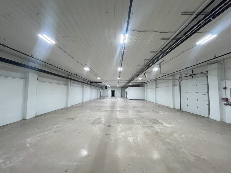 3701 Welsh Rd, Willow Grove, PA à louer - Photo du bâtiment - Image 2 de 5