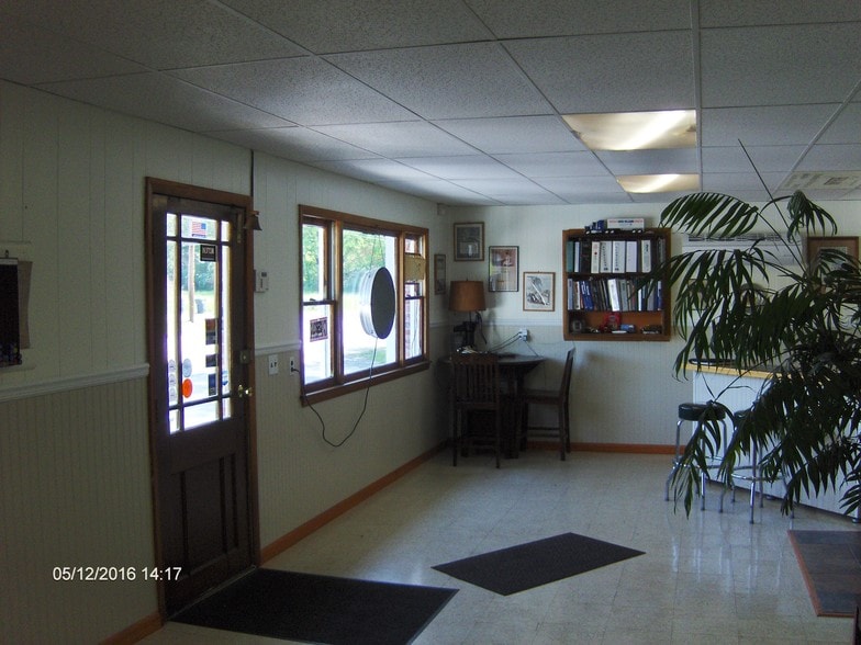 4 Orrs Mills Rd, Salisbury Mills, NY for lease - Building Photo - Image 2 of 9