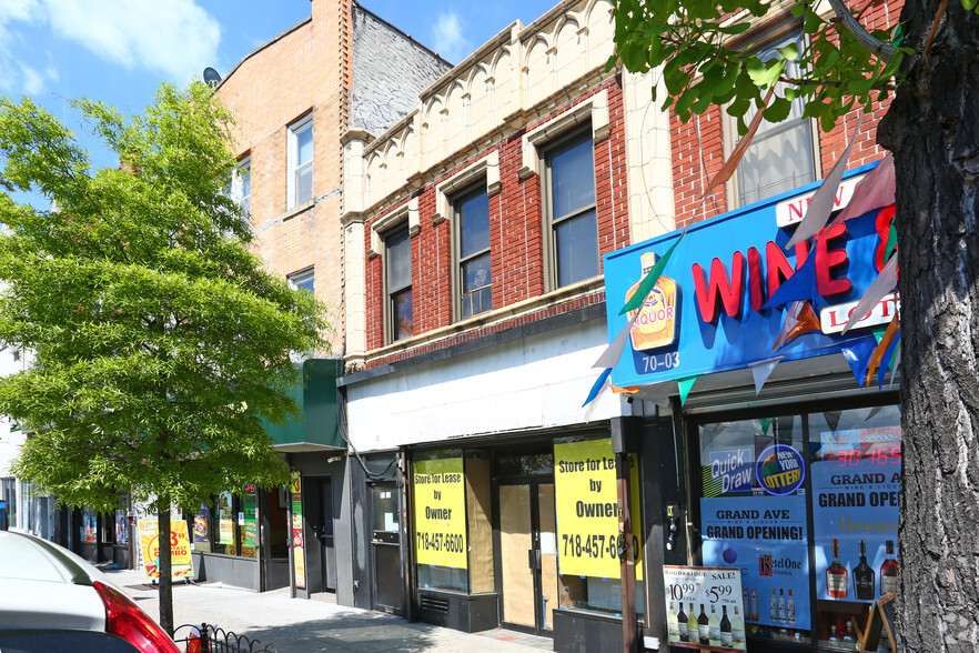 70-01 Grand Ave, Maspeth, NY à vendre - Photo principale - Image 1 de 1