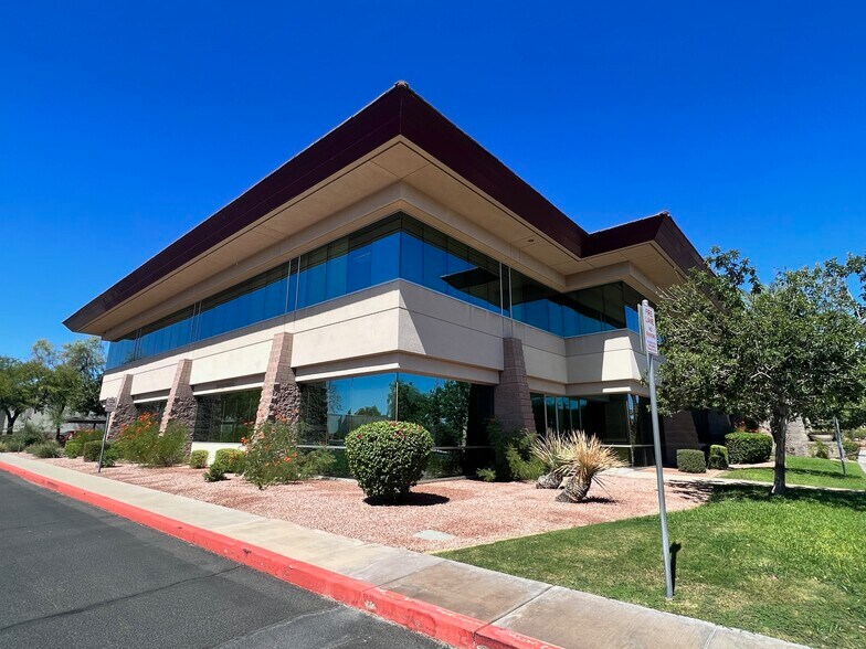 3930 E Ray Rd, Phoenix, AZ à louer - Photo du bâtiment - Image 2 de 30