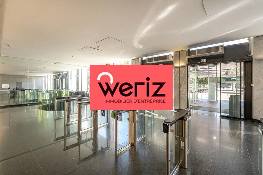 Office in Marseille for lease - Building Photo - Image 2 of 11