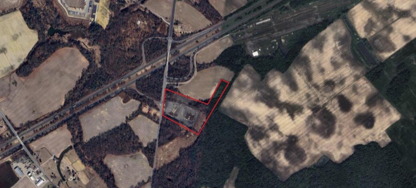 185 Straughns Mill Rd, Pedricktown, NJ à louer Photo du bâtiment- Image 1 de 2