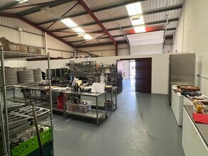 15-17 Alan Farnaby Way, Sheriff Hutton à louer Photo intérieure- Image 2 de 3